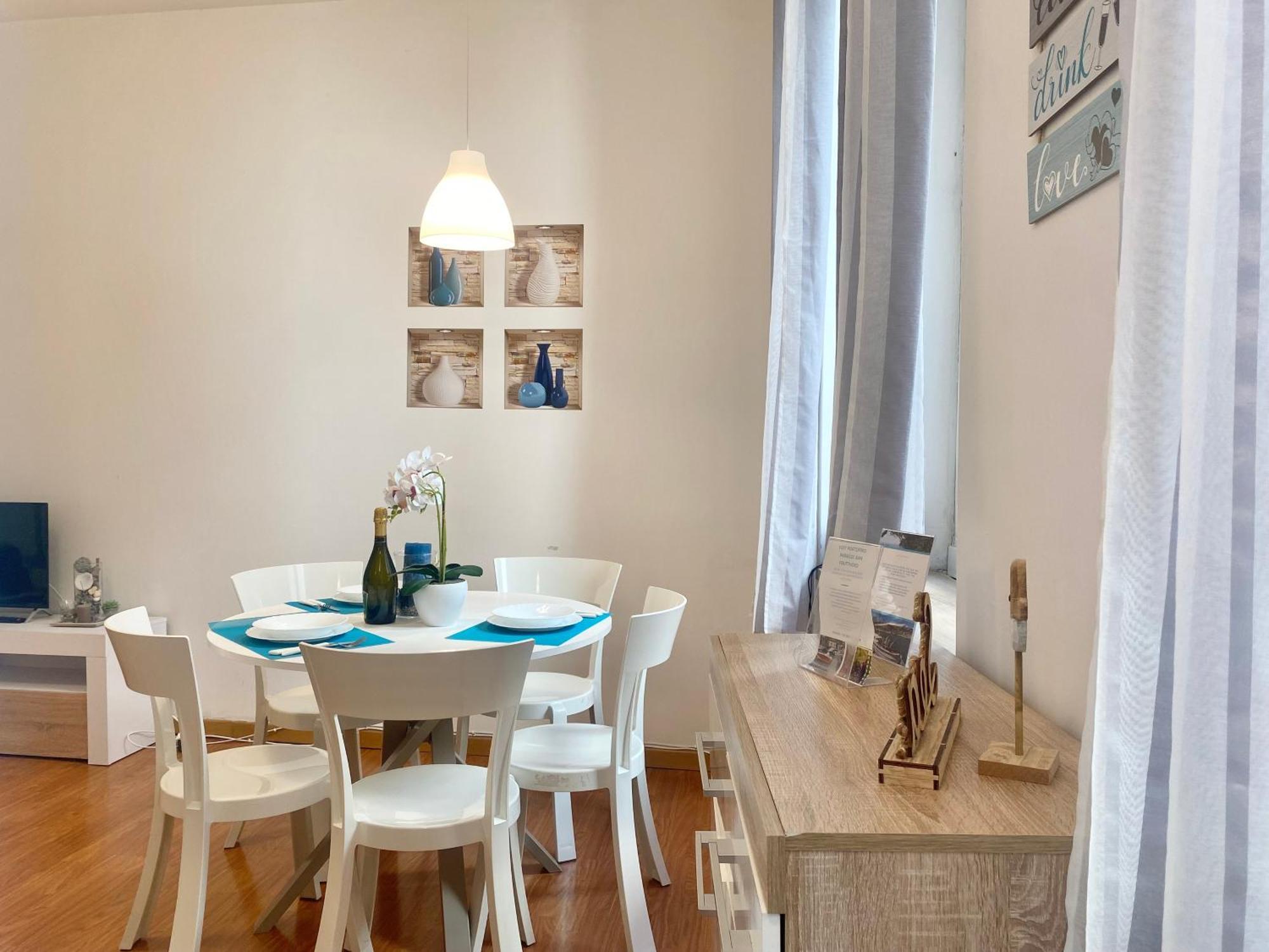 Mazzini 12 Very Central Apartment With Private Garage, Air Conditioning, Wifi, Just 50 Meters From The Beach Rapallo Exteriér fotografie