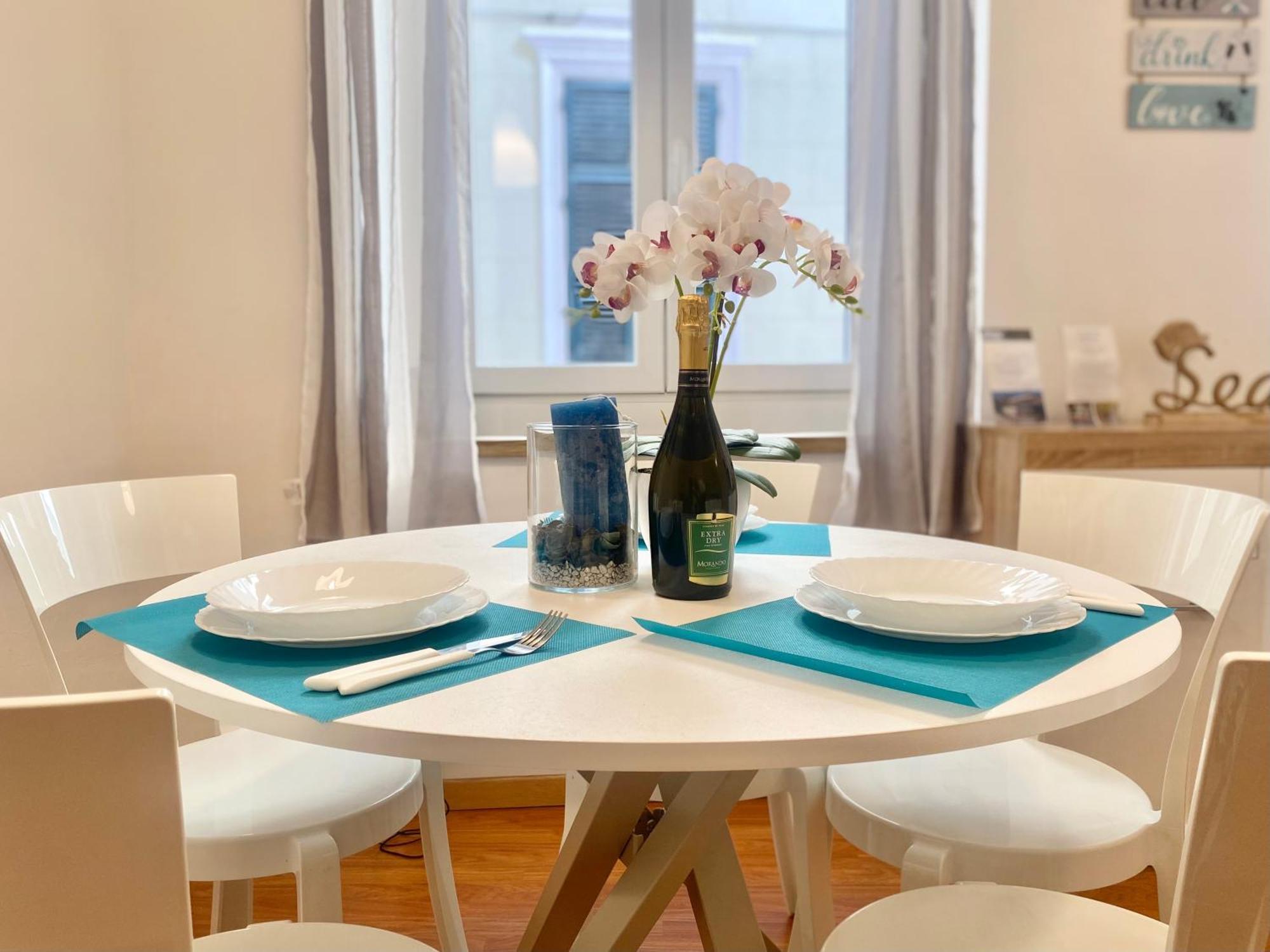 Mazzini 12 Very Central Apartment With Private Garage, Air Conditioning, Wifi, Just 50 Meters From The Beach Rapallo Exteriér fotografie